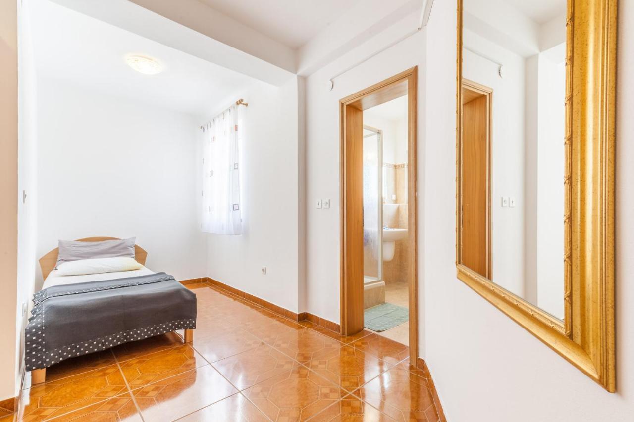 Ferienhaus Rajka Kustici Luaran gambar